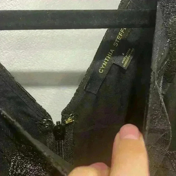 Cynthia Steffens Black Sleeveless Dress Size 4 - Picture 2 of 4